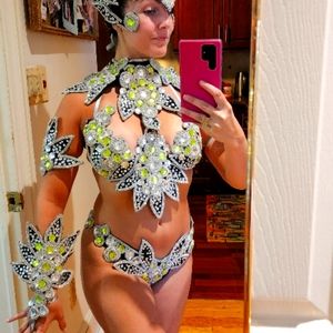 Brazilian Carnival Fantasia (costume)🇧🇷👙